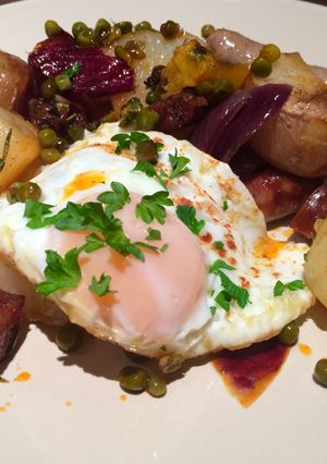 A picture of Sausage, Egg An Chips A La Med.