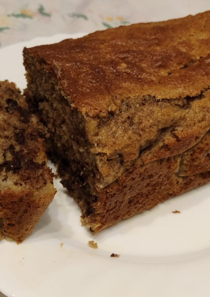 Una foto de Bizcocho de plátano, chocolate y nueces