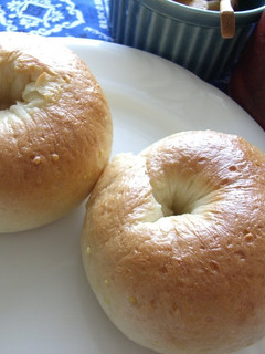 A picture of Millet Bagels.