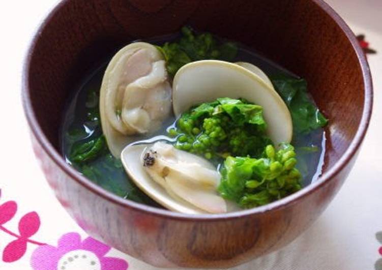 Healthy Recipe of A Classic Dish for Doll&#39;s Festival Clear Soup with Nanohana and Hamaguri Clams