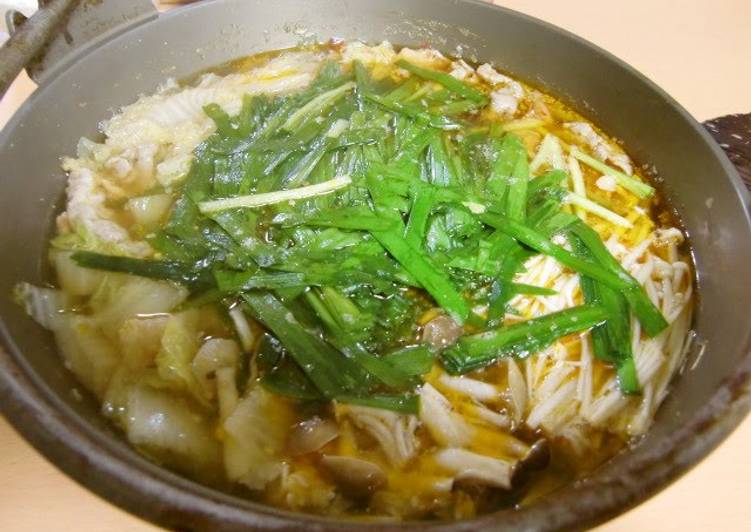 Simple Way to Prepare Any-night-of-the-week My Family&#39;s Spicy Dan Dan Hot Pot with Sesame Seeds