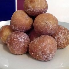 Vickys Pumpkin Spiced Mini Donut Balls, GF DF EF SF NF A picture of Vickys Pumpkin Spiced Mini Donut Balls, GF DF EF SF NF.
