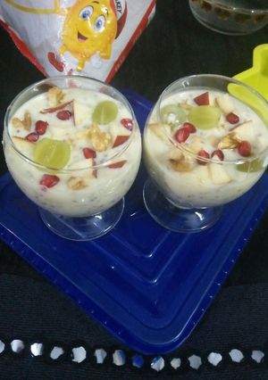 A picture of Oats chia & walnuts with Kellogg's.
