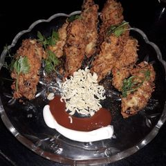 A picture of Maggi Rolls.