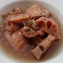A picture of Lotus Root And Peanut Soup.