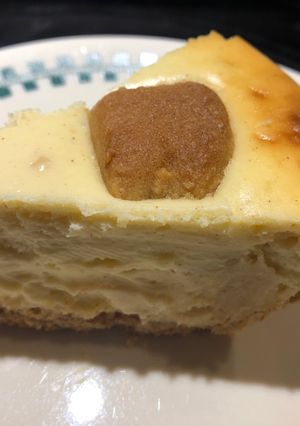A picture of Reese’s Cookie 🍪Dough Cheesecake.