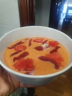 Una foto de Salmorejo de sandía