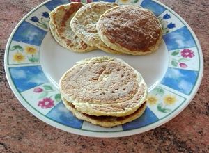 Una foto de Mini panqueques de manzana-avena