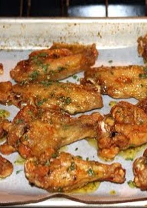 A picture of Garlic, Butter Herb Wings Baked.
