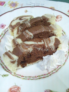 A picture of Easy Marble Sponge Cake in the Microwave with Pancake Mix.