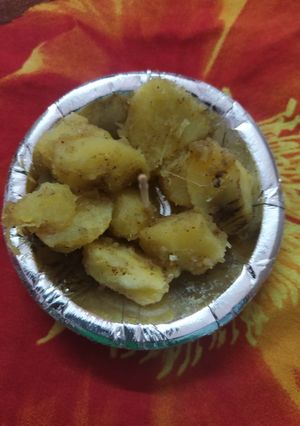 स्वीट पोटैटो चाट / शकरकंदी चाट (Sweet potato chaat /shakarkandi chaat recipe in hindi) रेसिपी मुख्य फोटो