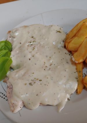Foto principal de Pechugas de pollo en salsa roquefort