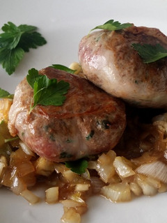 Una foto de Base de hinojo y cebolla caramelizados con figatells