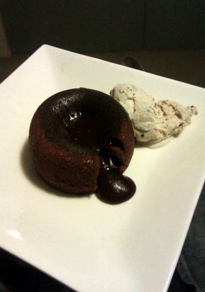 A picture of Easy chocolate molten lava cakes.