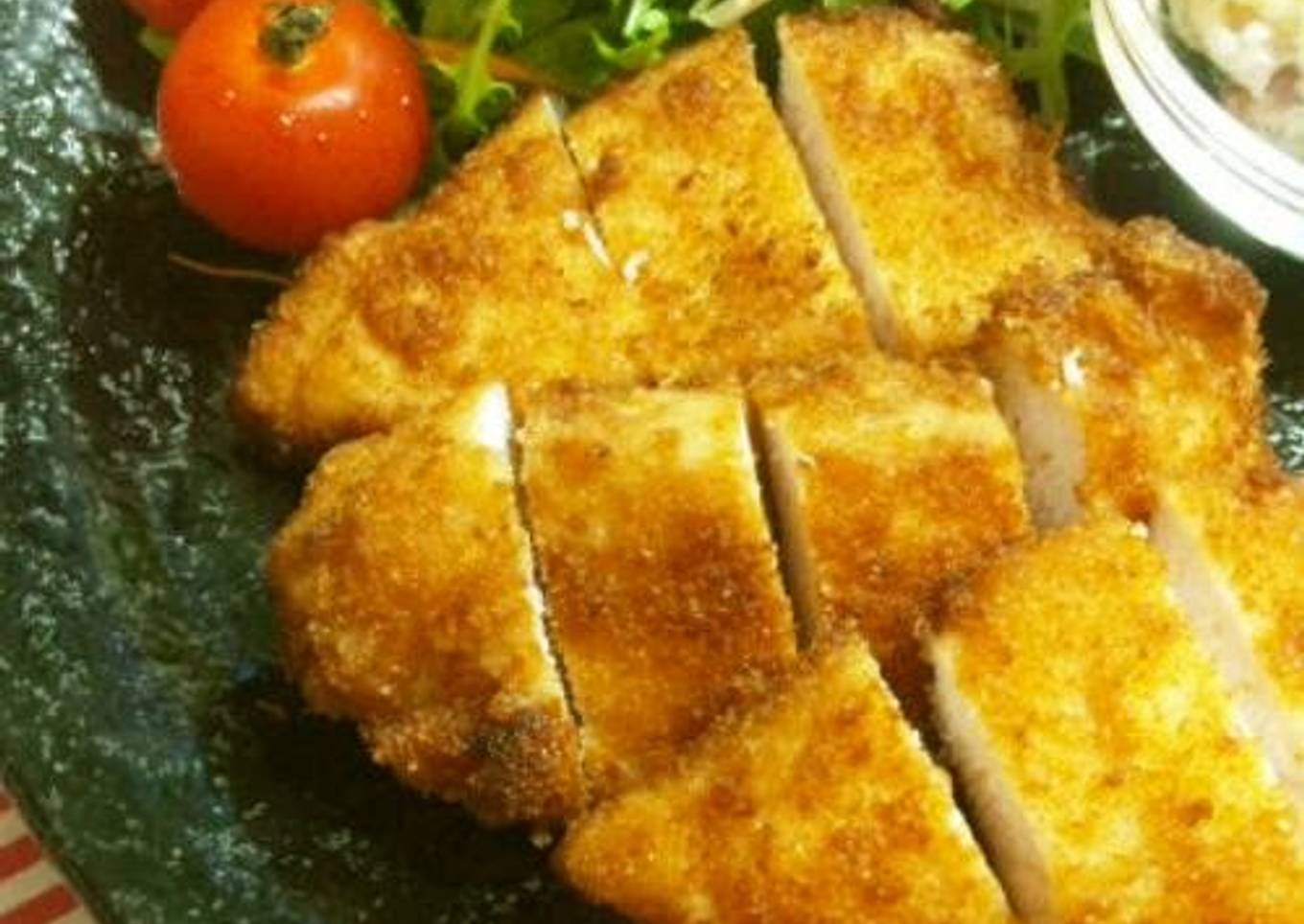 Simple Breading Tender Chicken Breast Cutlets