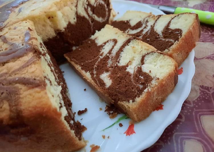 9 Bahan Buat Bolu Marmer Lembut Gurih Versi Oven Yang Enak Cookandrecipe Com