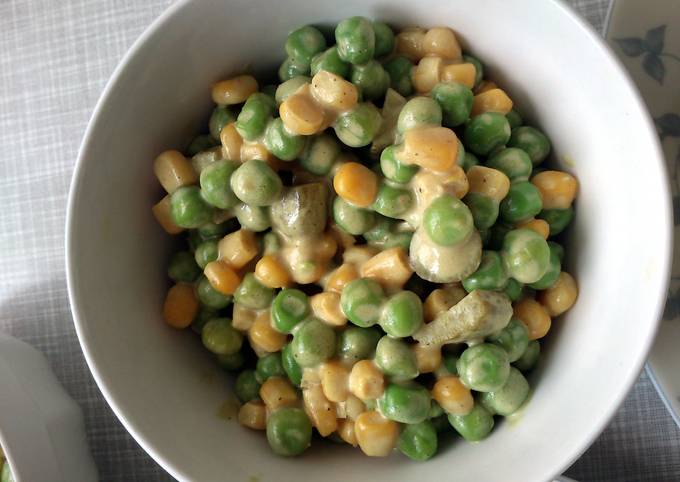 Simple pea and corn salad