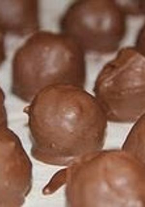 A picture of Martha Washington Fudge, and Old Family Recipe..