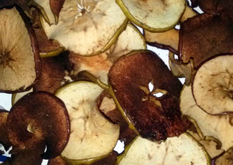 How to Prepare Quick Cinnamon apple chips