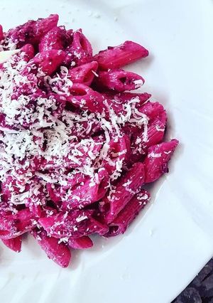 Foto di Penne con Pesto di Barbabietola