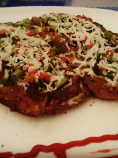 A picture of Cheez 'O' Bread.