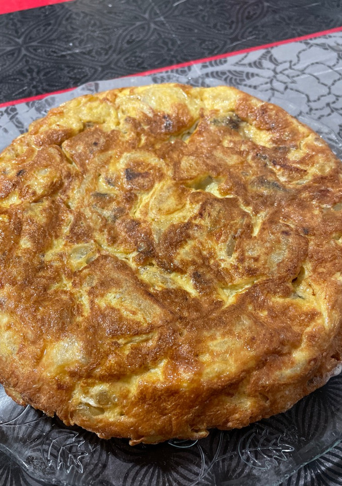 Una foto de Tortilla de patatas en olla GM
