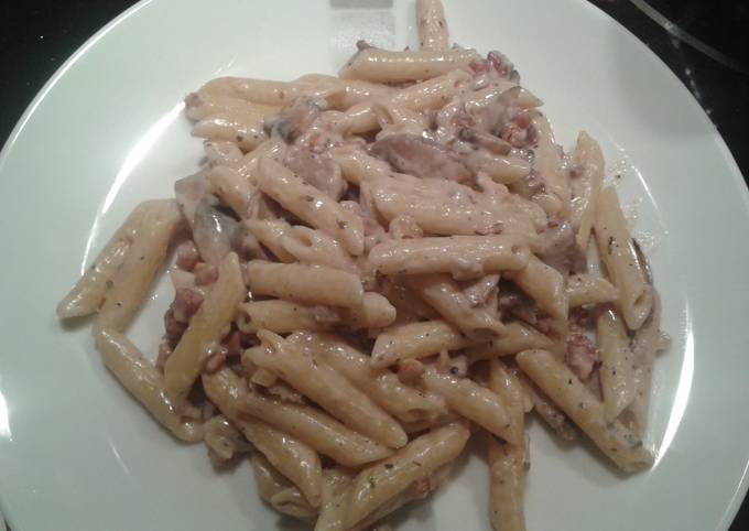 Four cheese penne with mushrooms, pancetta and toasted walnuts Recipe