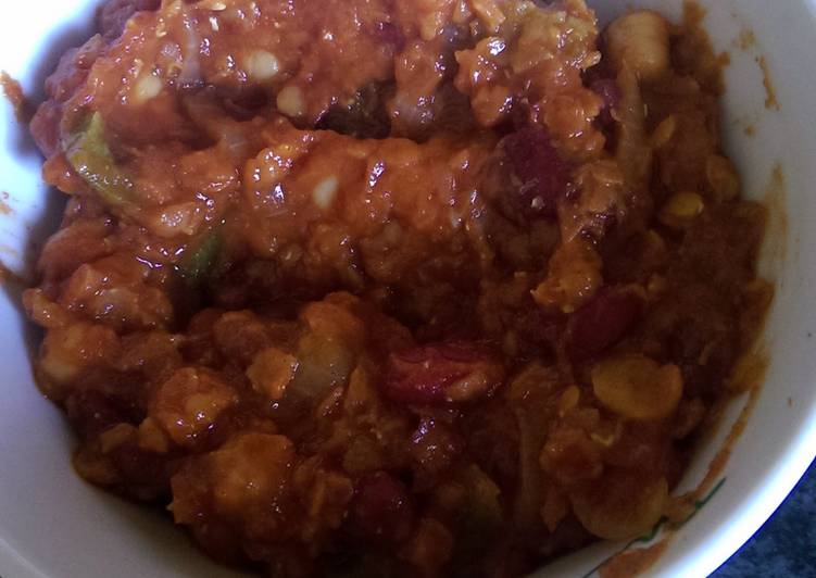 Mandys lentils and chickpea chilli