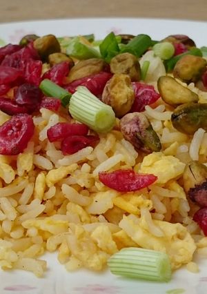 A picture of Fried Rice With Cranberry And Pistachio.