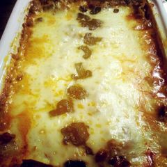 A picture of Loves lasagna.