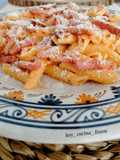 Macarrones con bacon y salsa aurora