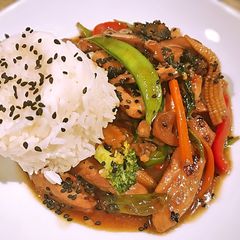 A picture of Asian Pork and vegetable in spicy garlic brown sauce.