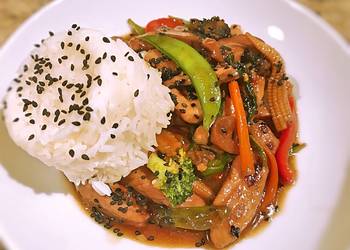 How to Cook Yummy Asian Pork and vegetable in spicy garlic brown sauce