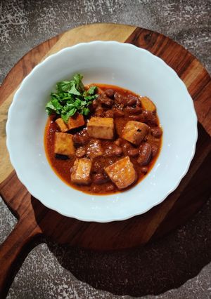 A picture of Rajma paneer.