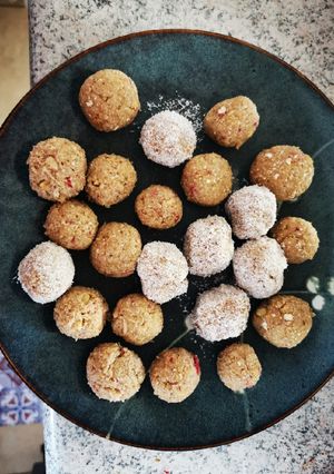 Una foto de Bolitas saludable con 4 o 5 ingredientes
