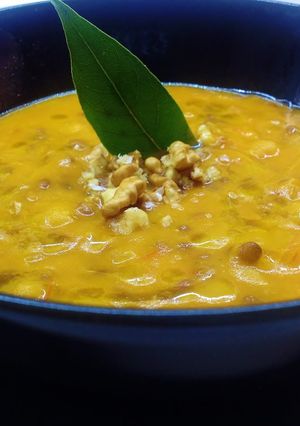Foto di Zuppa di lenticchie, ceci e noci