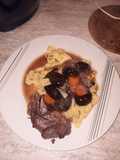 Lapin aux pruneaux aux cokeo +accompagné de tagliatelle œufs frais