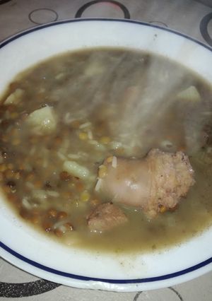 Una foto de Guiso de lentejas con chorizo