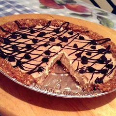 A picture of Healthy Raw Nut Crust Banana Cream Pie!.