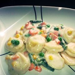 A picture of Five minute Alfredo sauce.