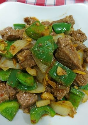 Hình của món Bò xào cay.