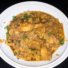 A picture of Gobhi (cauliflower) with chicken.