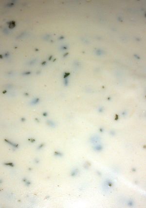 A picture of Alfredo sauce.