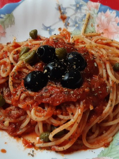Una foto de Spaguetti alla puttanesca