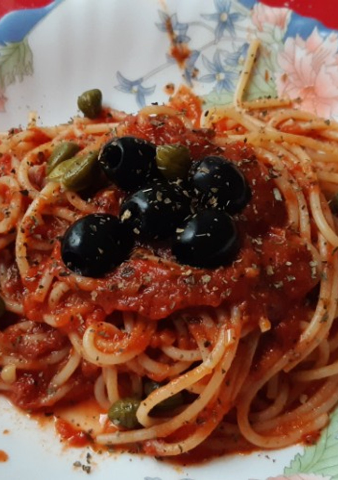 Una foto de Spaguetti alla puttanesca