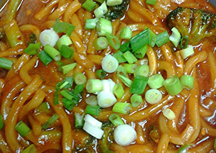 Easiest Way to Make Speedy General Tso&#39;s noodles