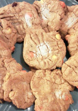 A picture of Reece's piecies peanut butter cookies.
