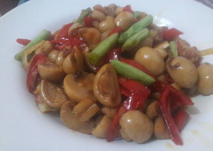 Resep Tumis jamur kancing saus tiram super pedas oleh Resep Tumis jamur kancing saus tiram super pedas oleh