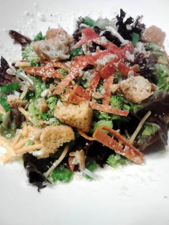 Simple Way Make Recipe Rocco&#39;s Almost Everythings in it Looseleaf Salad that is Delicious, Tasty}