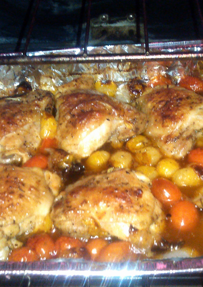 A picture of Can't get enough of this chicken.